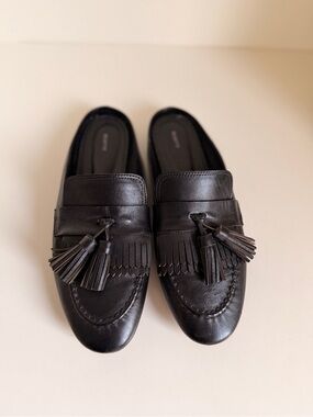 MAEVE ANTHROPOLOGIE Black Tassel Kiltie Mules